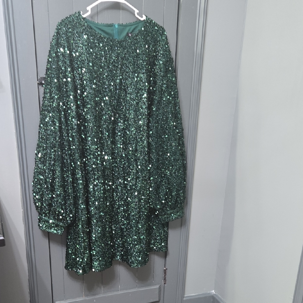 Boohoo Emerald Sequin Dress